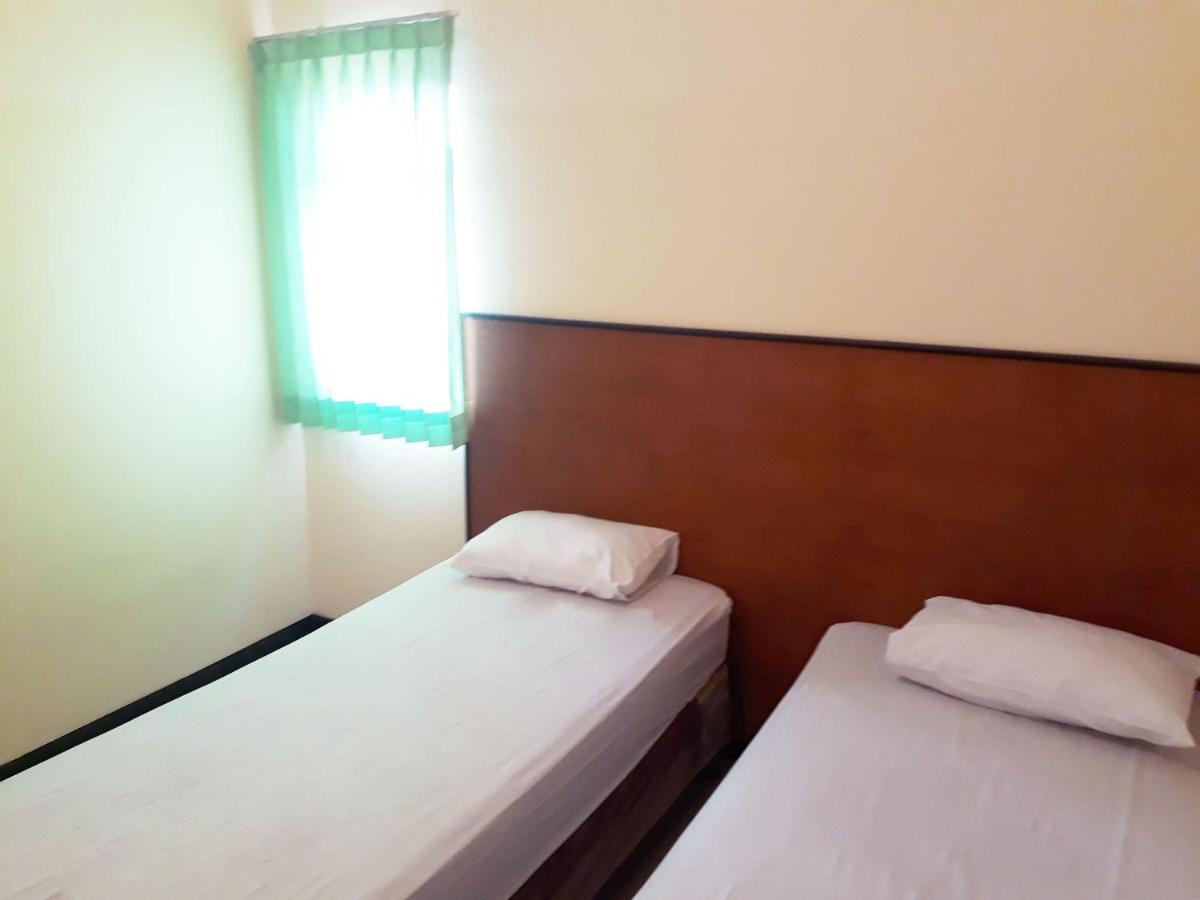 Hotel Pelangi Indah Semarang Kültér fotó