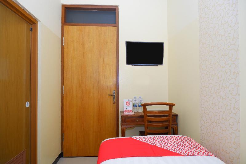 Hotel Pelangi Indah Semarang Kültér fotó